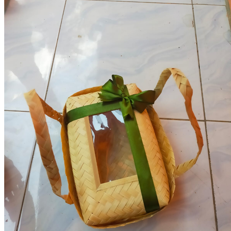 

BESEK JINJING MIKA WARNA BLICING 22x22x10 cm