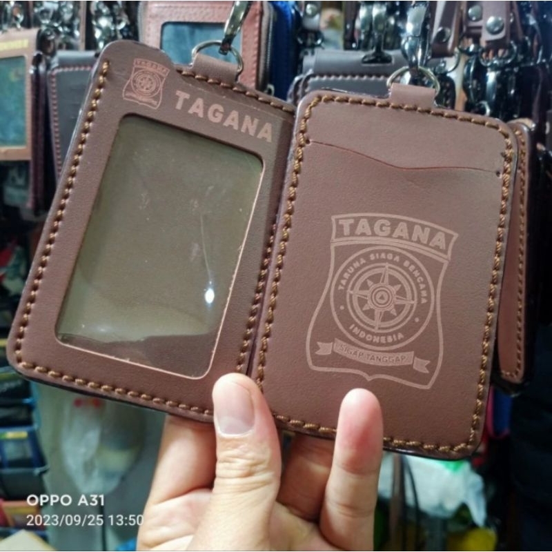 

HOLDER KALUNG ID CARD LOGO TAGANA COKLAT BEST QUALITY PREMIUM