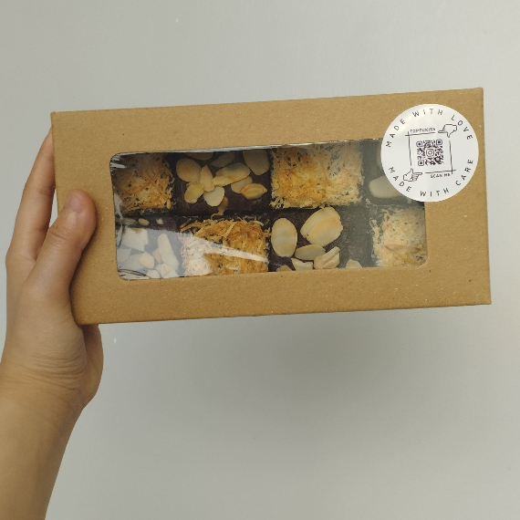 

Premium Fudgy Brownies Panggang 20x10 (8pcs) by ToppuKiss