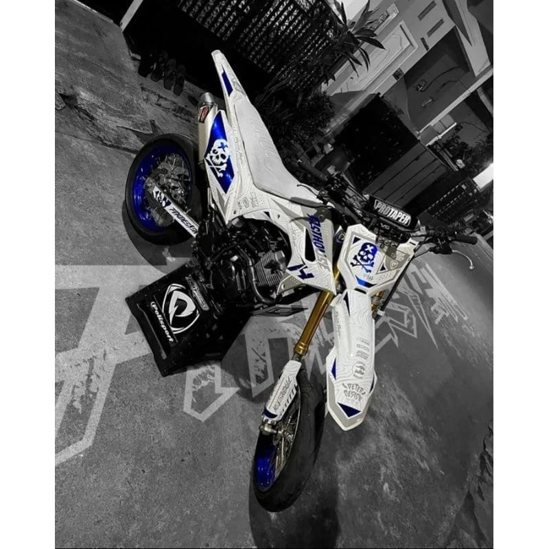 DECAL STIKER MOTOR CRF MURAH BERKUALITAS  BISA RUBAH WARNA , NAMA DAN NOMOR