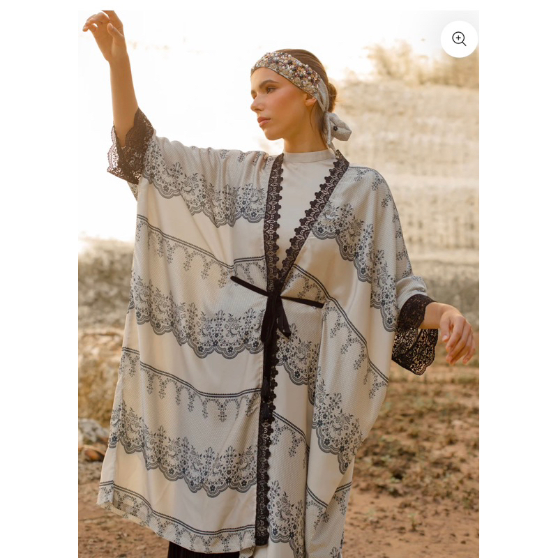 Ravey set outer Aleza