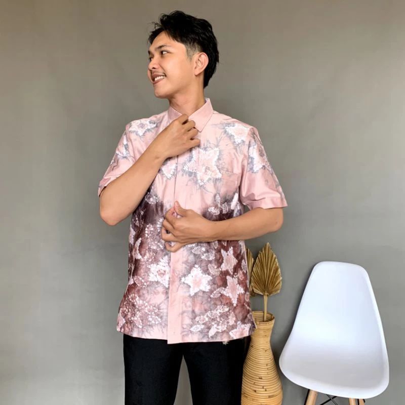 KEMEJA NADINE/SASIRANGAN/KEMEJA PRIA/KEMEJA SASIRANGAN/KEKINIAN