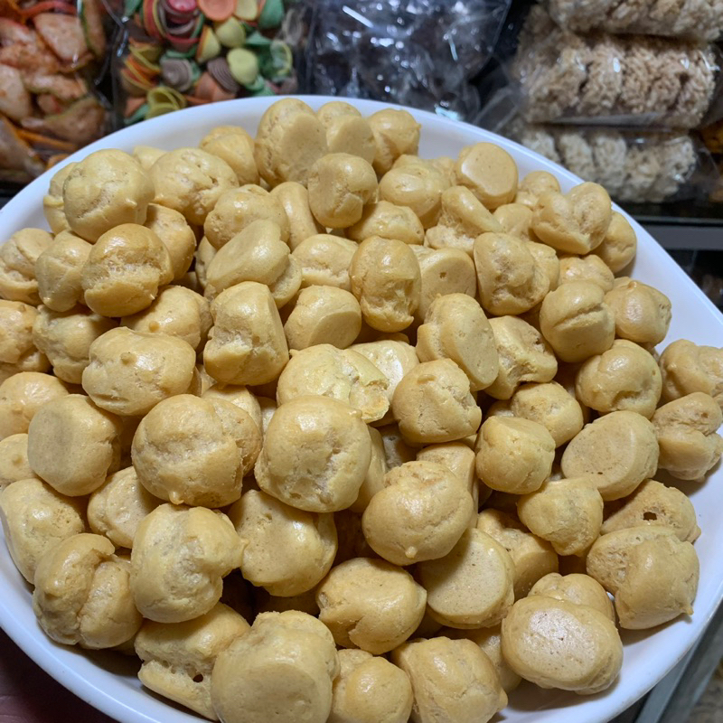 

KUE SOES KEJU RASA GURIH DAN RENYAH KEMASAN 500 GRAM