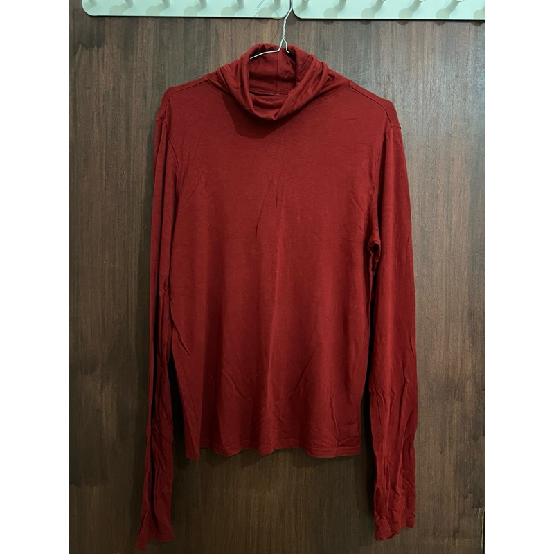 kaos / t-shirt / tee / merah / maroon / turtleneck / preloved (h&m / divided)