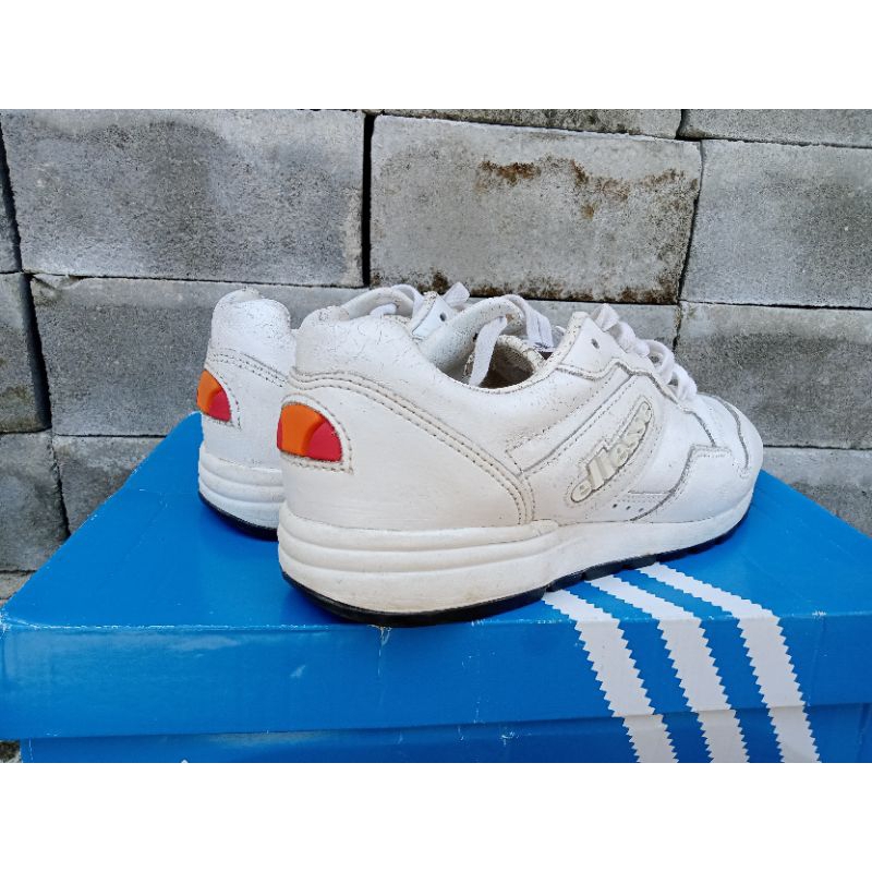 Sepatu Ellesse Original