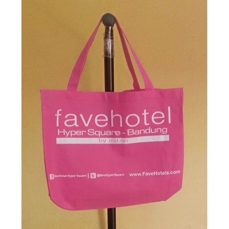 tote bag by fave hotel (preloved)