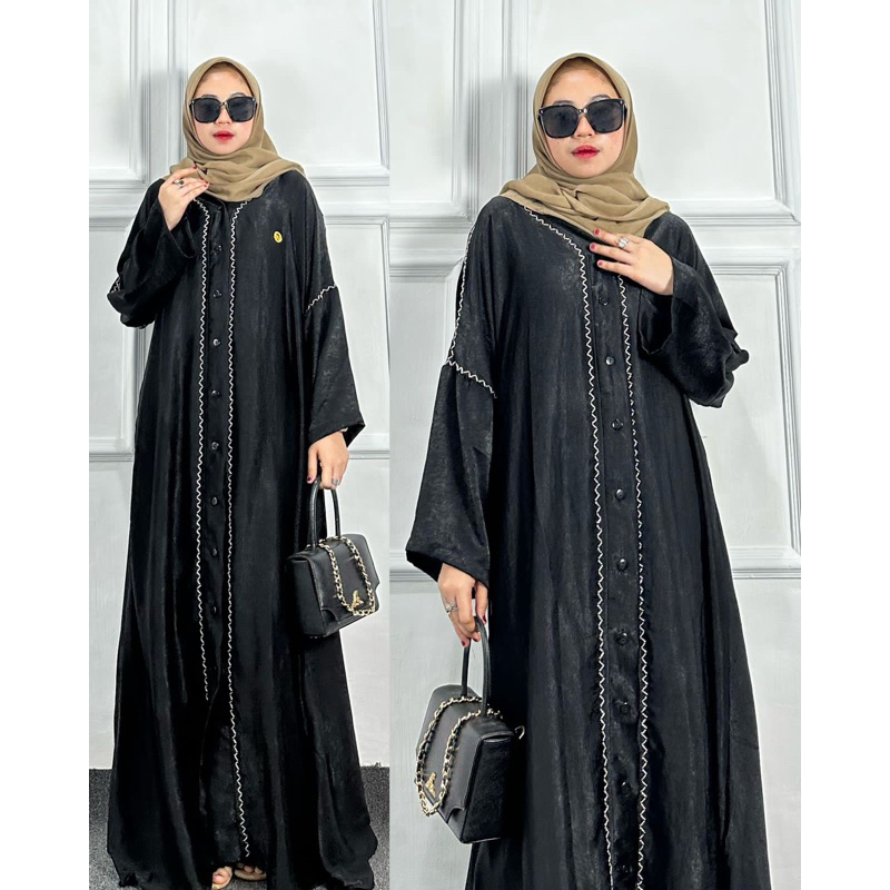 Abaya Naura
