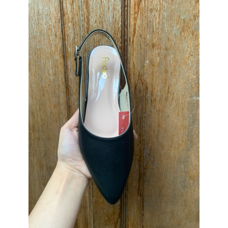 Grosir Sepatu Sandal Wanita Slip-On Heels 3 Cm Fladeo ( Kait )