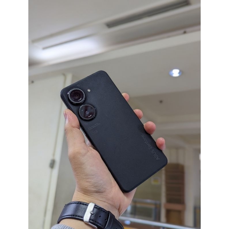 Asus Zenfone 9 8/256 second