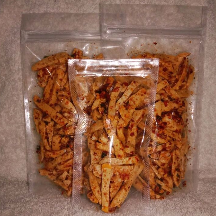 

beli (5) gratis(1) basreng pedas isi 50 gram baso goreng daun jeruk