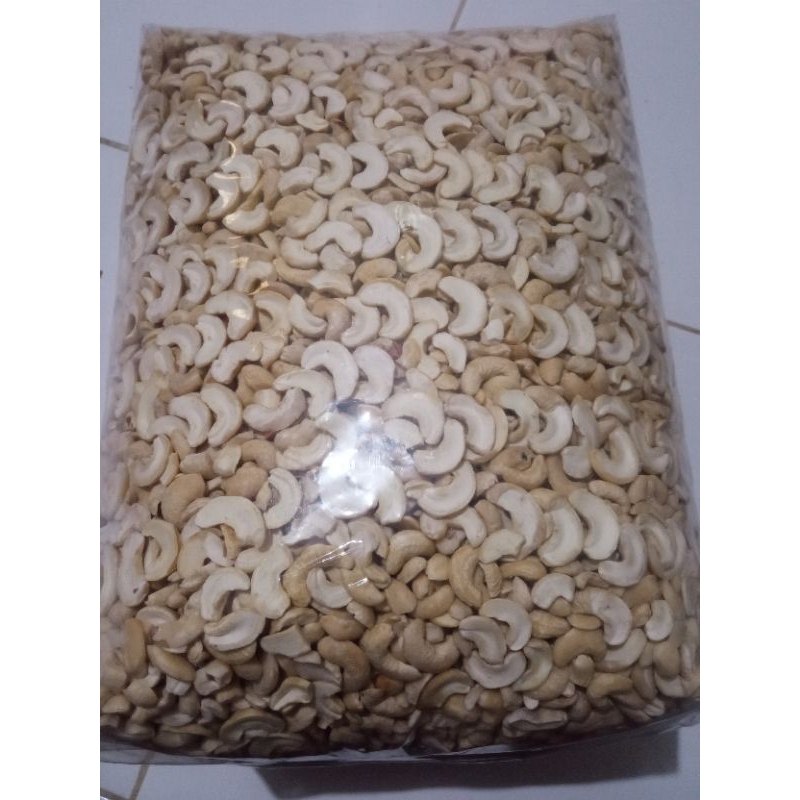 

kacang mede belah 2