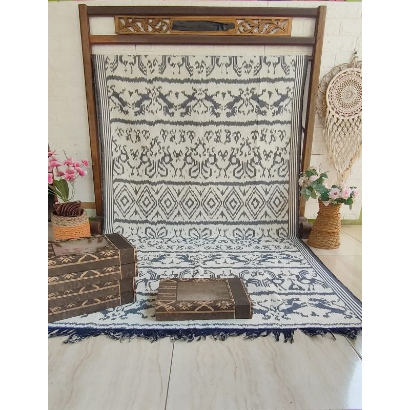 Kain Tenun Ikat Blanket Motif Etnik Sumba Ntt Warna Putih