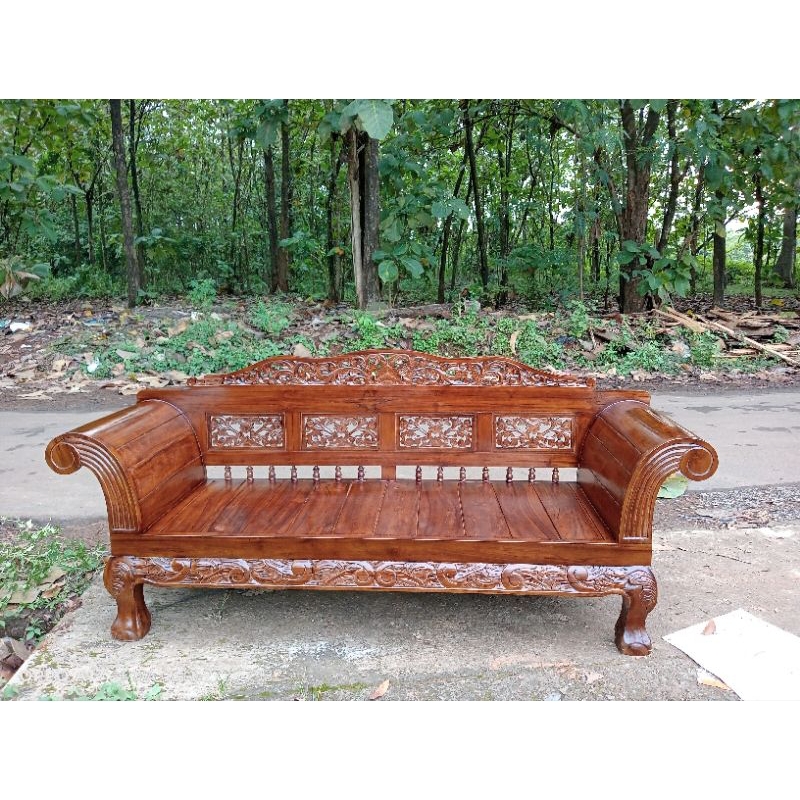 bangku bale bale terlaris Bangku risban kuku macan bangku risban ukiran bangku bale bale kuku macan 