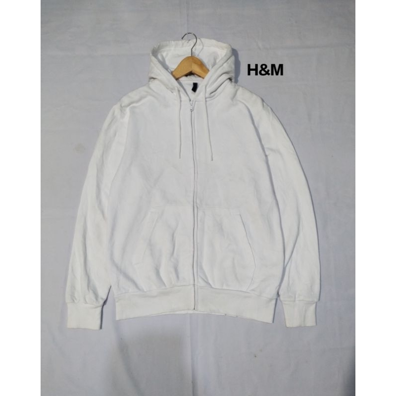 Ziper Hoodie Hnm putih& uramoco
