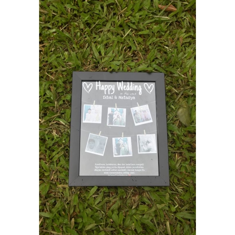 Bingkai Kado Polaroid Foto