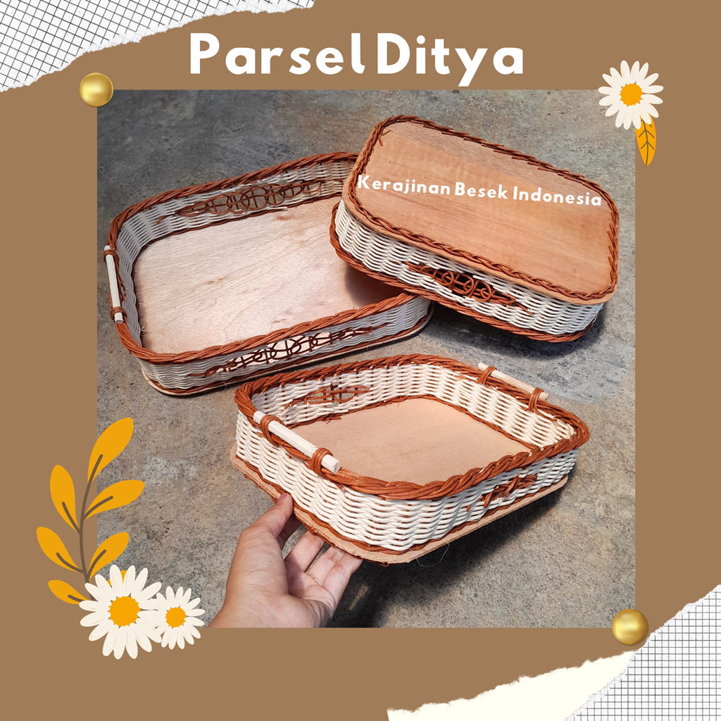 

Parsel Rotan Ditya Keranjang buah Hampers natal imlek Parsel lebaran Kado Hantaran pernikahan wajik Seserahan lamaran