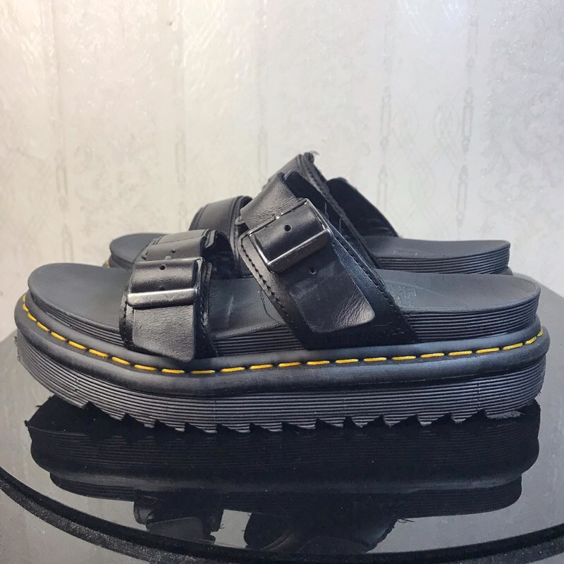 Dr Martens Myles sandal Original