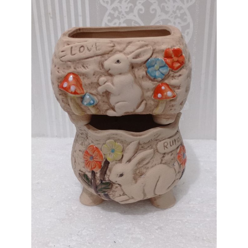 2 pcs Pot Keramik Motif Kelinci Pot Sukulen