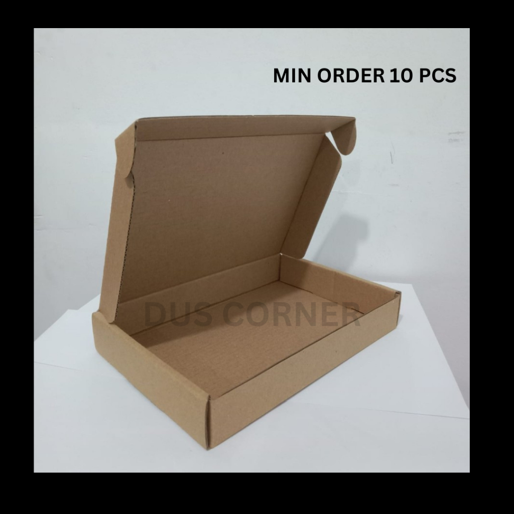 

20x13x3 kardus box pizza / die cut