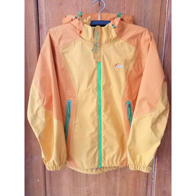 jaket Lowe alpine