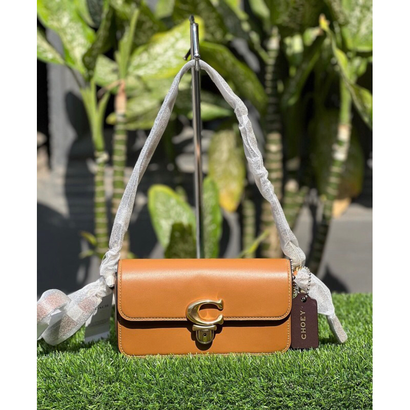 Coach Studio Baguette Light Camel