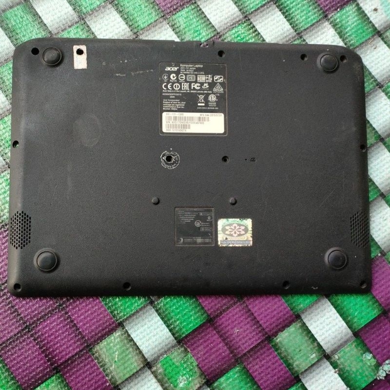 Casing Bawah Acer ES1-131