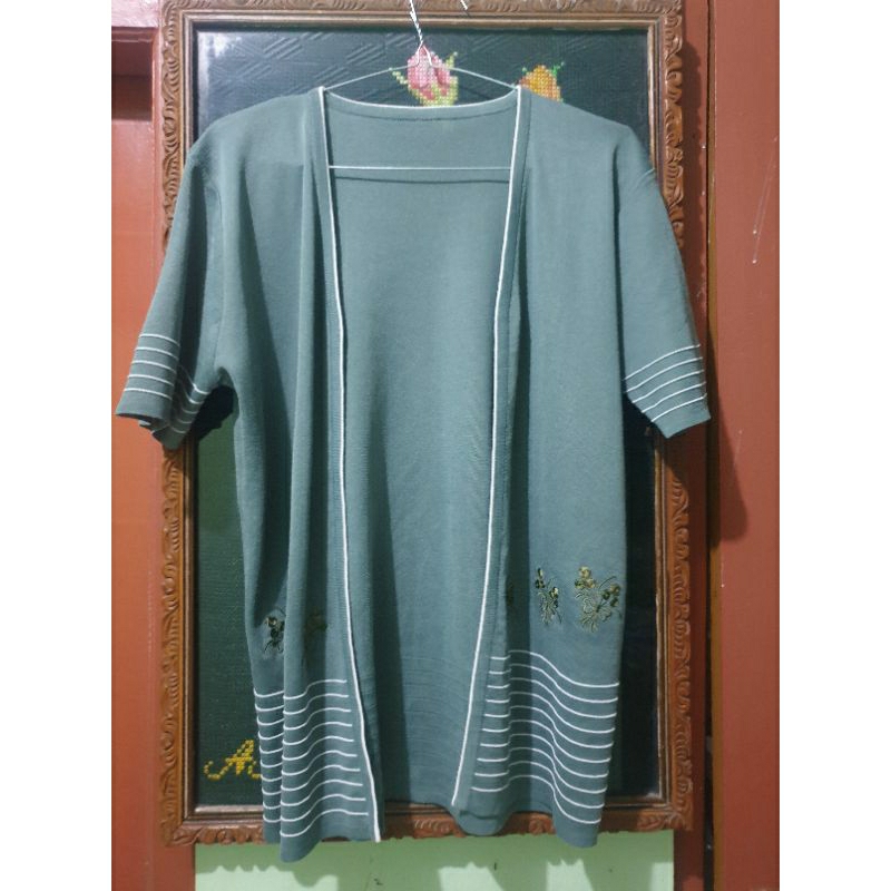 Cardigan Lengan Pendek