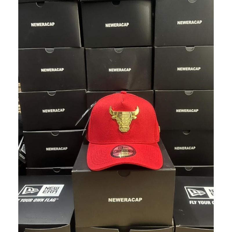 TOPI NEW ERA CHICAGO BULLS LOGO BESI GOLD PREMIUM