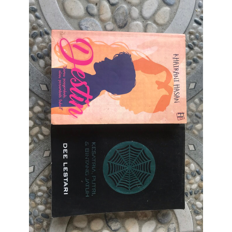 BUKU NOVEL DESTIN DAN KESATRIA, PUTRI & BINTANG JATUH DEE LESTARI