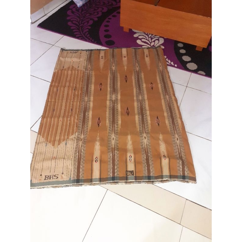 bhs sgt fs gold jadul min ringan di vidio warna agak trun kira2 . 85% san