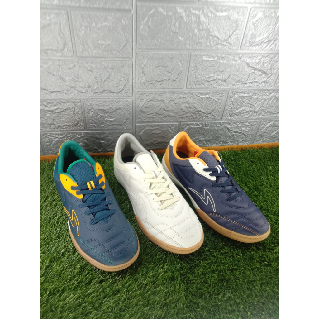 SPECS Sepatu Futsal METASALA NATIV 3