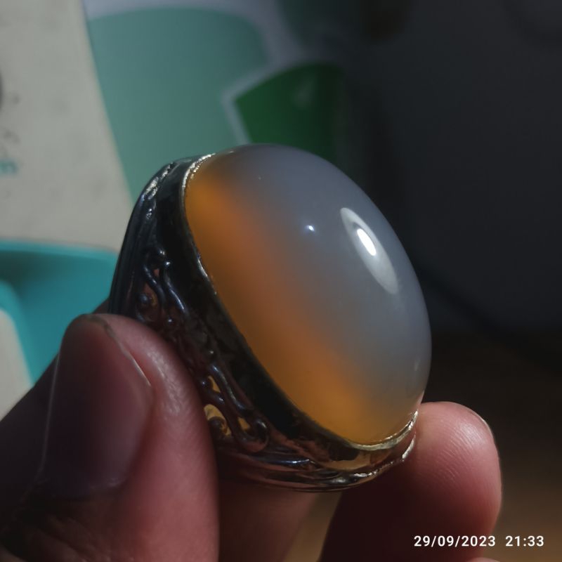 BATU ANGGUR NUKLEUS ALAS KUNING