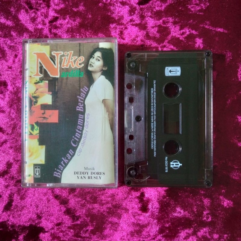 Kaset Nike Ardilla - Biarkan Cintamu Berlalu