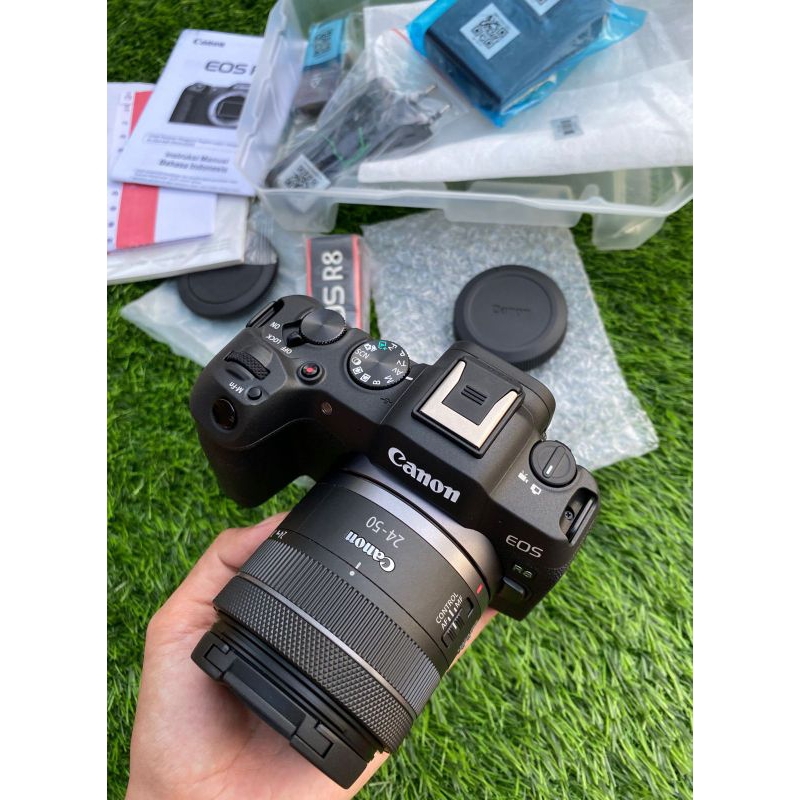 CANON EOS R8 KIT RF 24-50MM IS STM SECOND LIKENEW TERMURAH