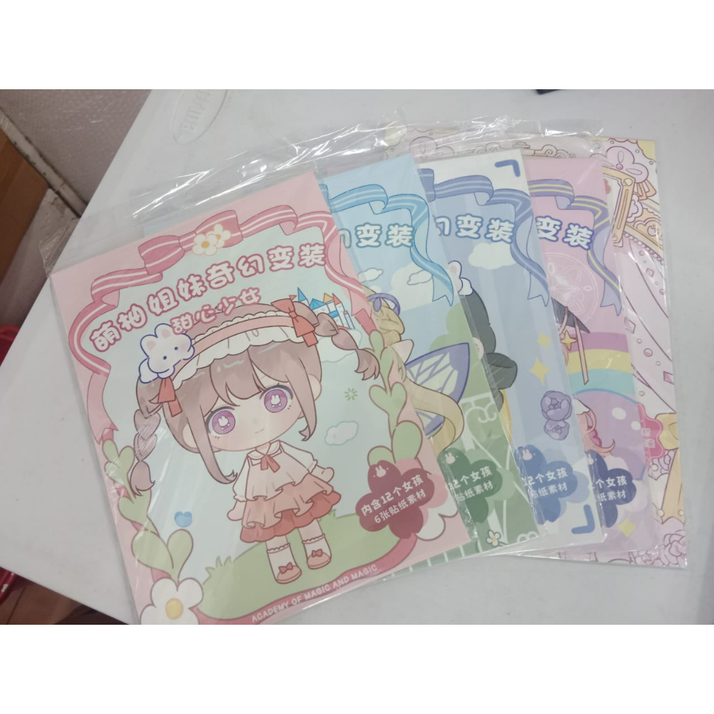 

Sticker Book/Buku Stiker Dress Up Besar
