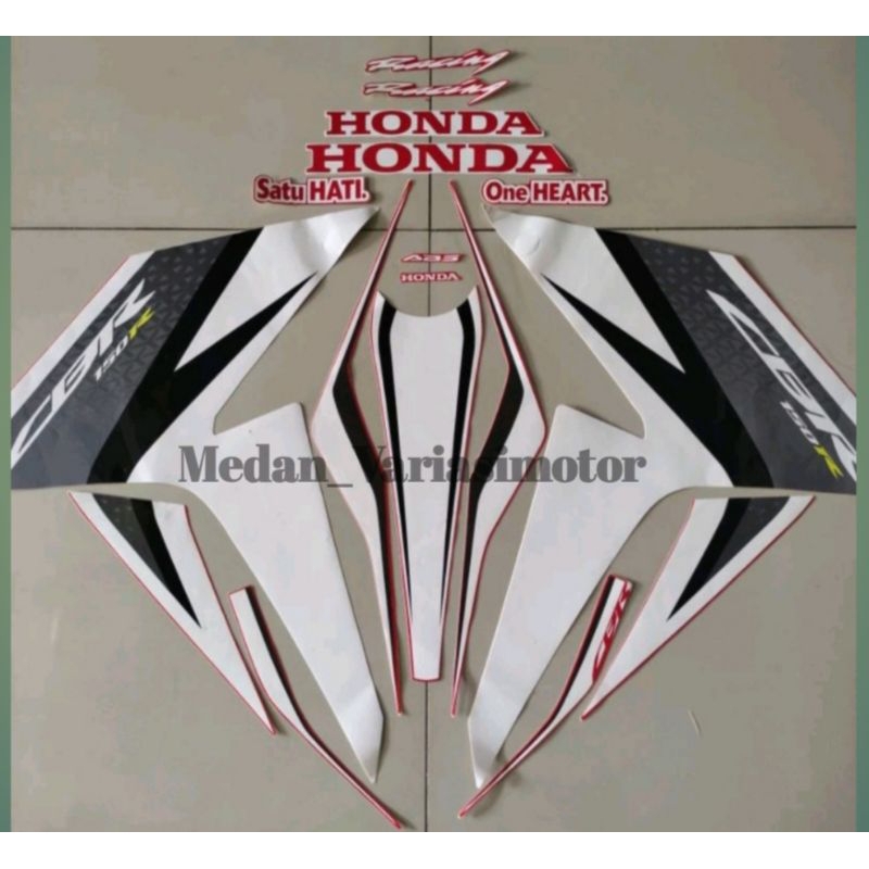 Striping motor / les tangki CBR 150 R 2016 Fering