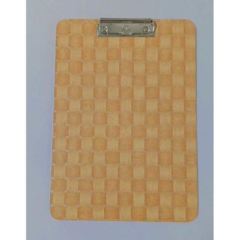 

PAPAN DADA/CLIP BOARD KAYU MEREK LOTUS