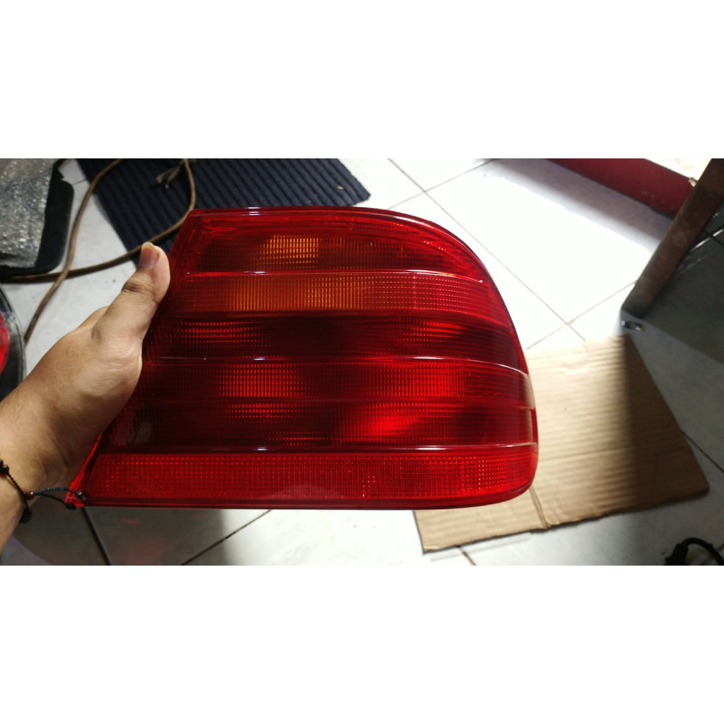Stoplamp lampu belakang Mercy W210