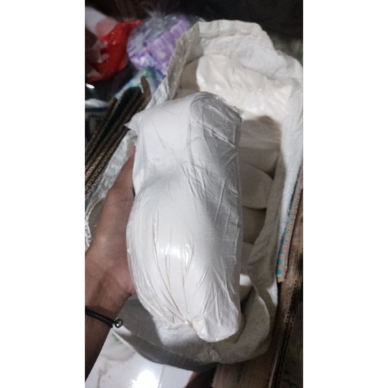 

TEPUNG TERIGU 1KG