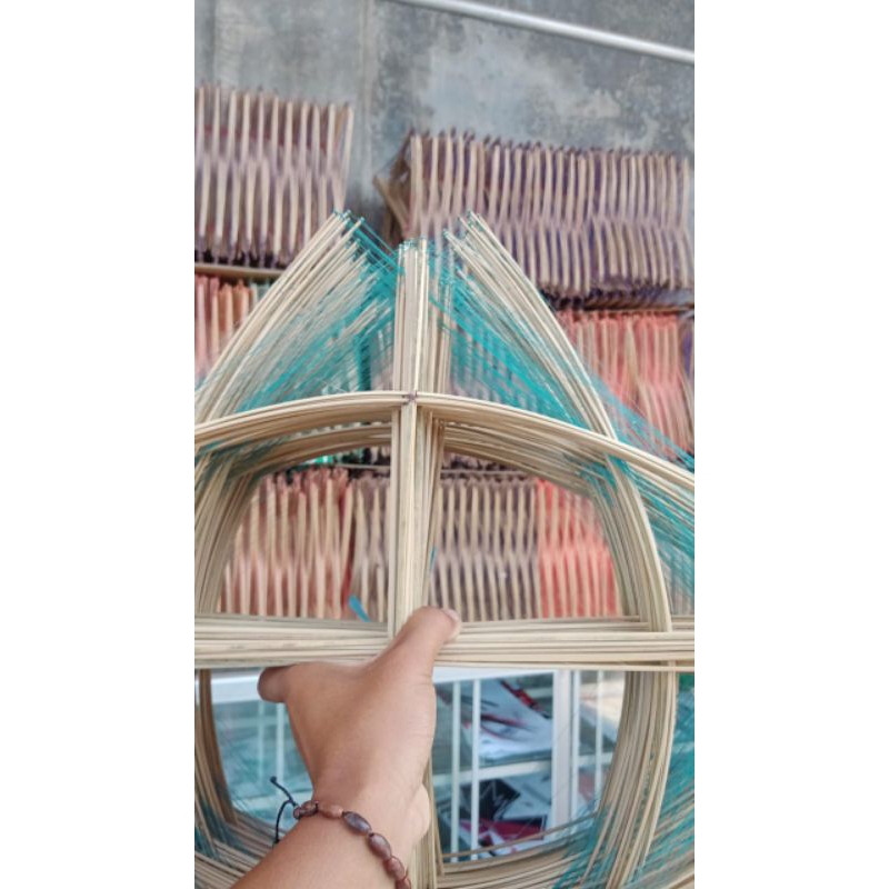 Arku standar layangan sukhoi, maximal pembelian 100pcs