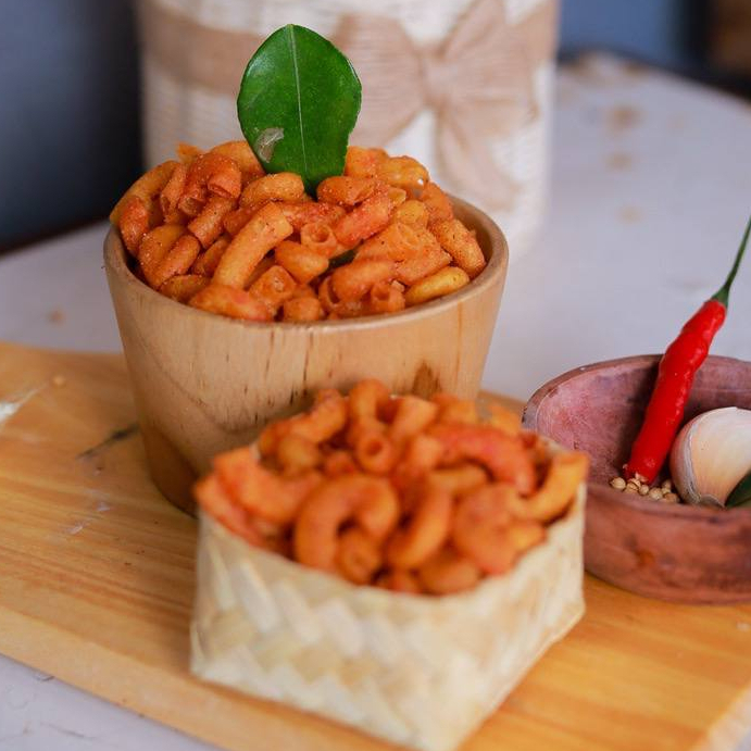 

Makaroni Pedas 500 gr Mabiean Snack Makanan Ringan Cemilan Makanan Kiloan Oleh-oleh Tasik