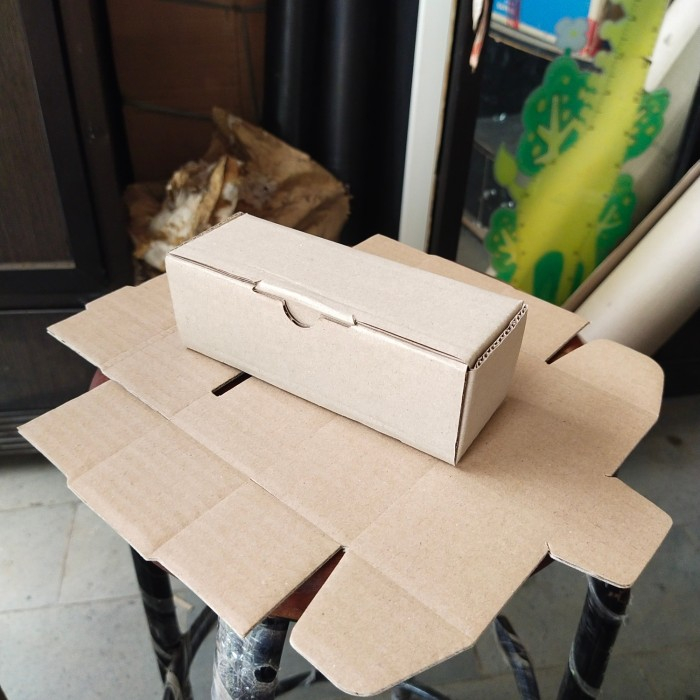 

Kardus Packing 15 x 5 x 5 Model Diecut