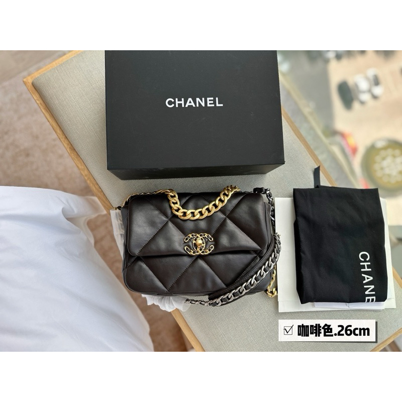 Chanel 19bag underarm bag