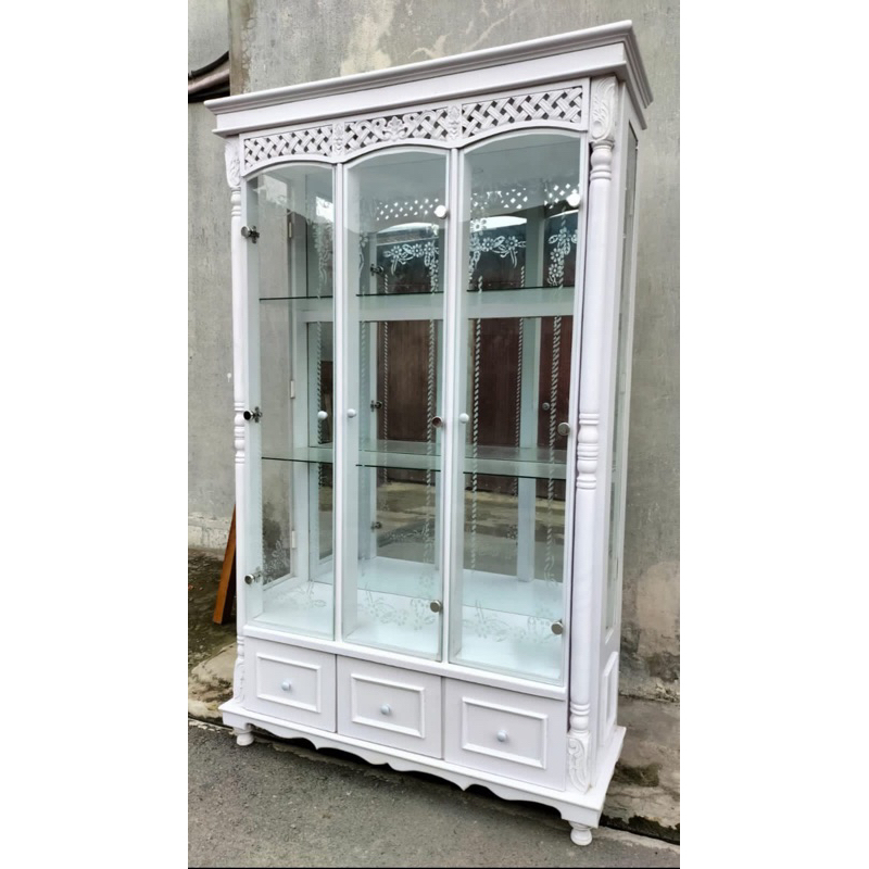 Lemari Hias 3 Pintu Kaca