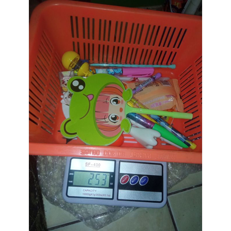 

Alat tulis timbang bebas pilih