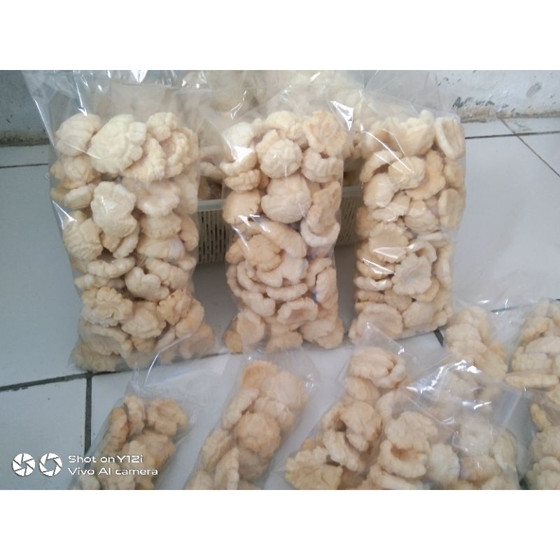 

KRUPUK UDANG KRIWIL 15 ,berat 250 gr.sekali coba di jamin bikin nagih.