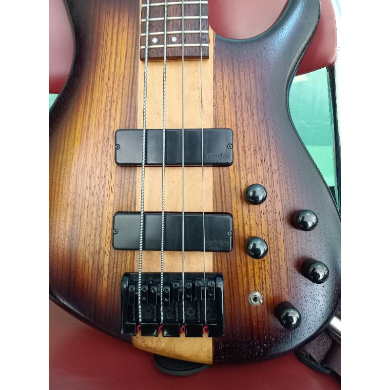 Bass Cort C4 aktif pasif plus hardcase second
