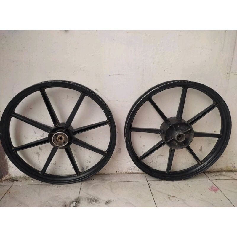 Velg  palang 8 Supra x Supra 125 kharisma revo bekas Supra x Revo kharisma