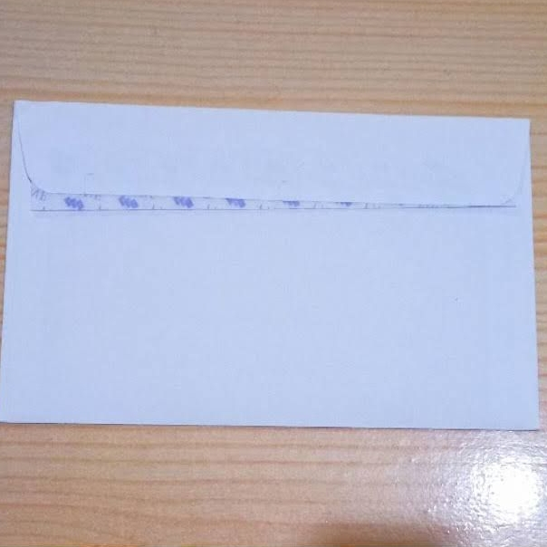 Nom Besar Amplop Putih