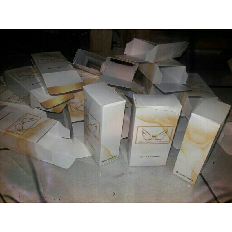 

dus/box/packaging size 9x.5.5x3.5cm desain custom